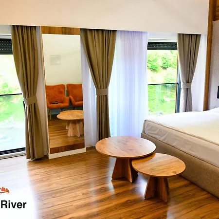 Valbona River Hotel *